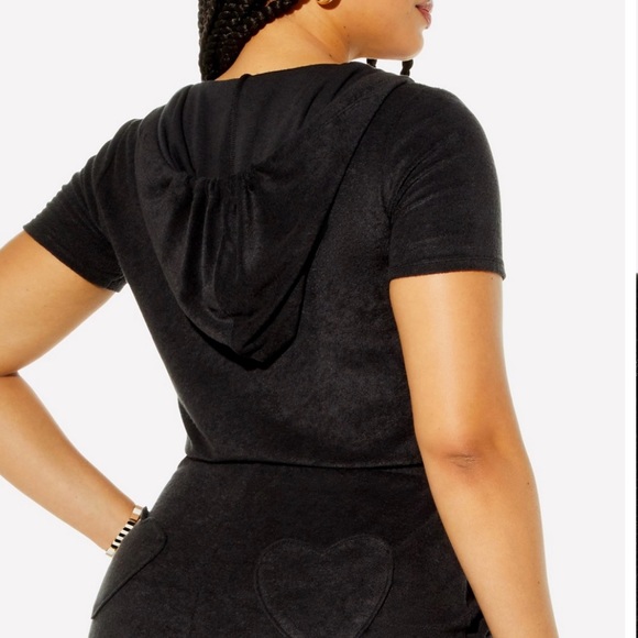 Lounge on a new level. Comfy Terry Short Onesie - Picture 5 of 8